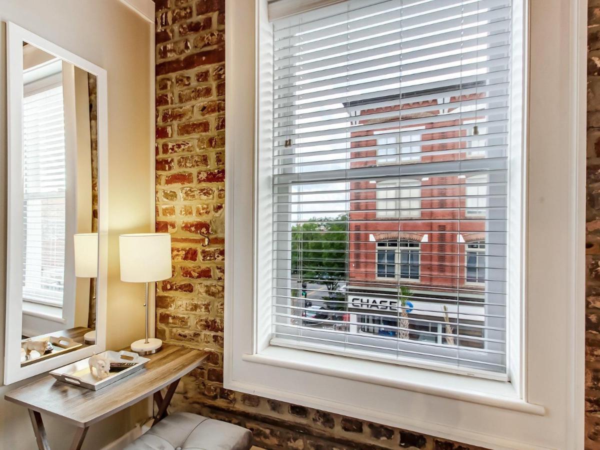 Broughton Corner Loft Apartment ซาวานนาห์ ภายนอก รูปภาพ
