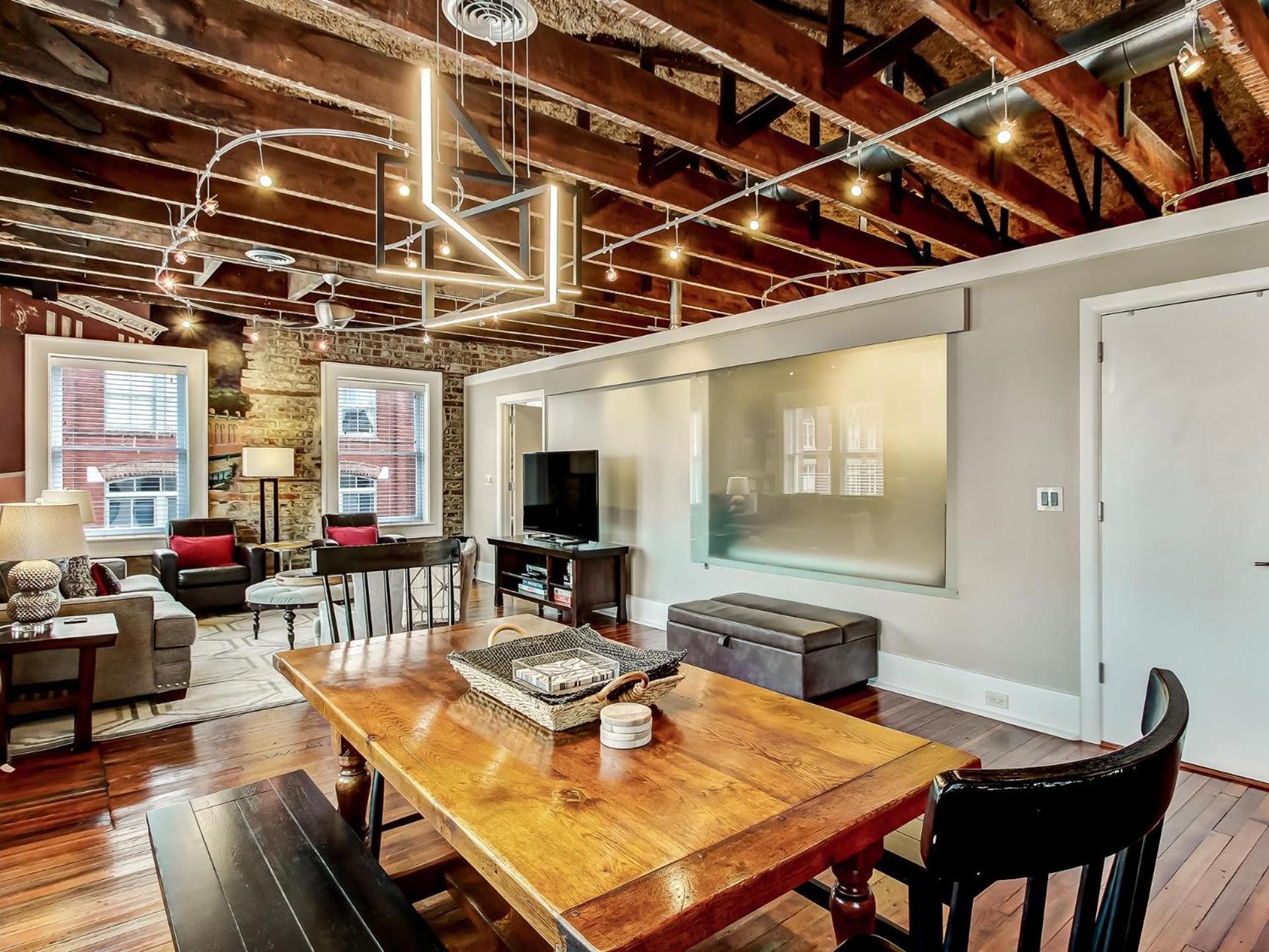 Broughton Corner Loft Apartment ซาวานนาห์ ภายนอก รูปภาพ